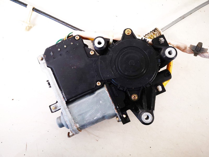 MR462364 Mitsubishi Space Wagon 1999 Duru lango pakelejo varikliukas G.D.