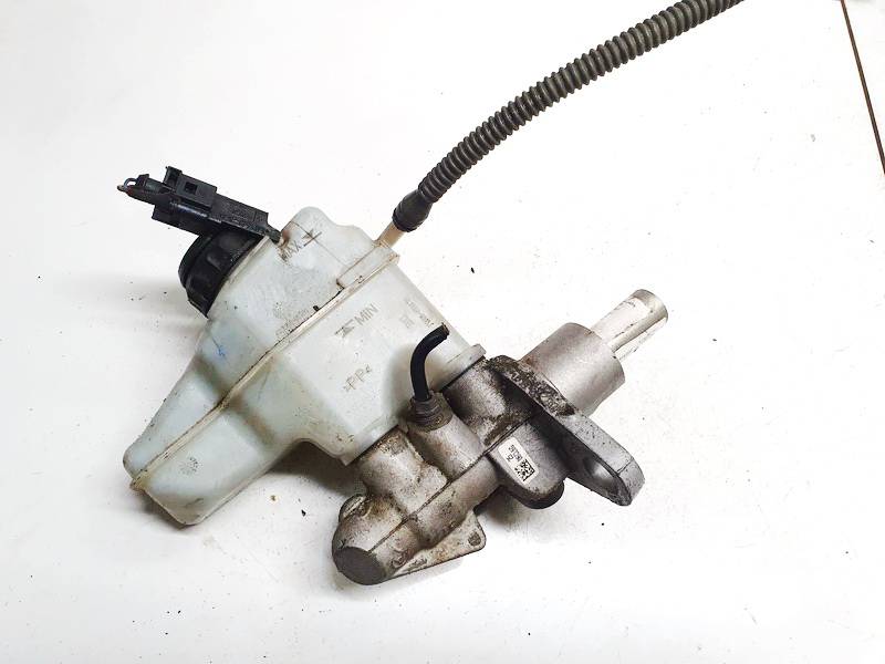 1K0945459A Volkswagen Golf 2012 principal cylindre de frein