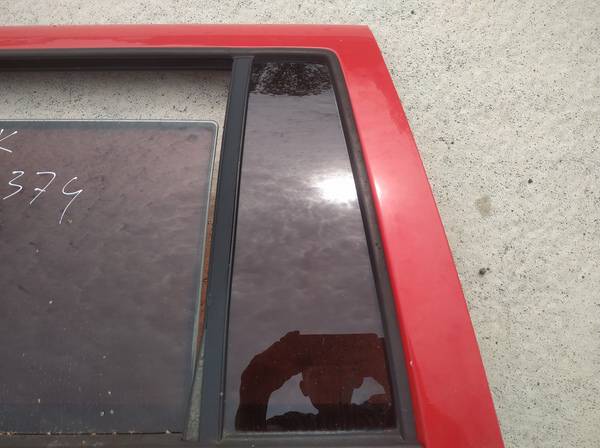 AS2 Volkswagen Golf 1999 Ceturtā loga stikls (vai) sānu mazais stikls - AIZMUGURE PA KREISI - Thumbnail 2