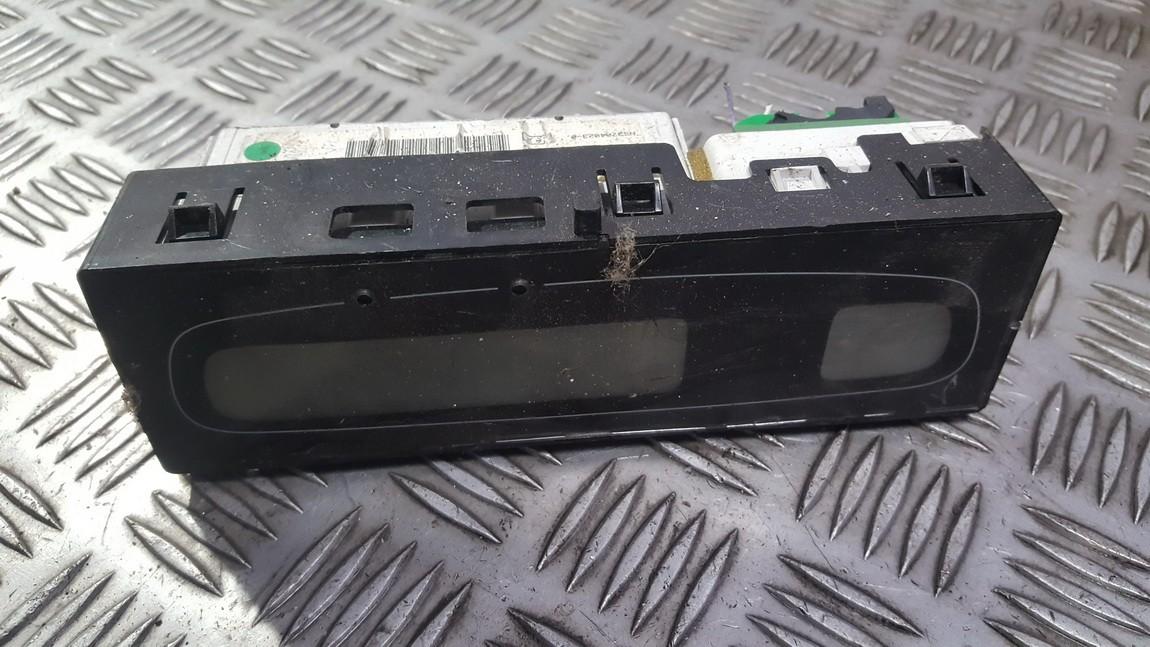 P8200002604A Renault Laguna 2002 Dashboard Radio Display (Clock,Info Monitor,BORD COMPUTER)