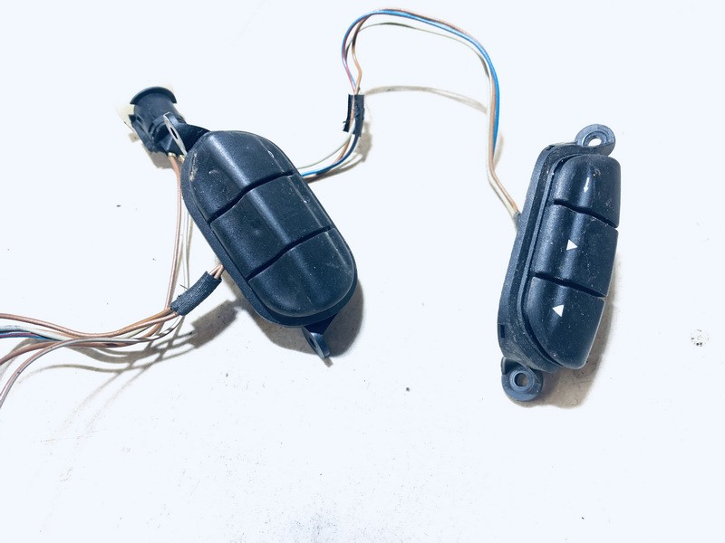 90508669 Opel Vectra 1998 Holden Steering Wheel Button