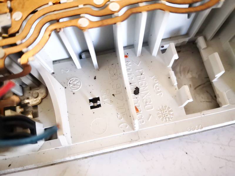 3B0947105C Volkswagen Bora 1999 Interior Light - REAR - Thumbnail 3