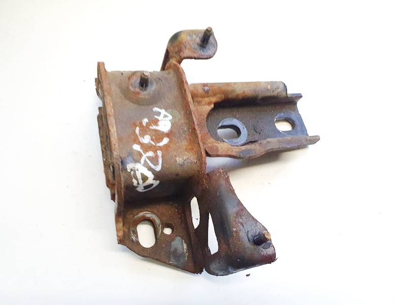 Volvo V70 1999 Variklio pagalves bei Greiciu dezes pagalves - Thumbnail 2