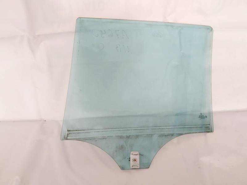 Mercedes-Benz C-CLASS 2003 Oven lasi - TAKANA OIKEALLA - Thumbnail 2