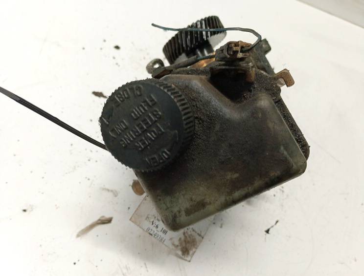 Mazda 5 2005 Vairo stiprintuvo bakelis