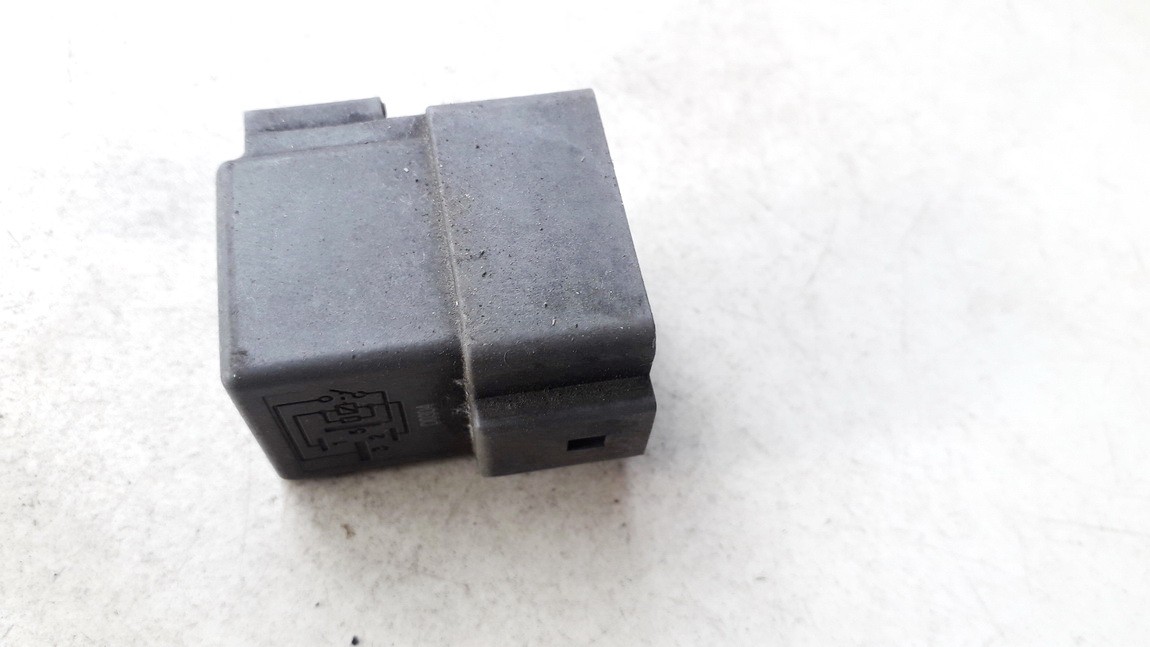 05293163AA 21911C Glow plug relay Chrysler Voyager 2007 2.5L