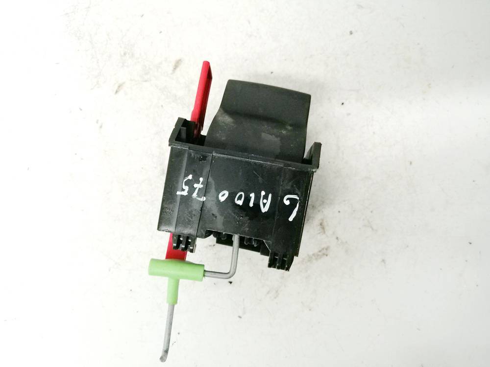 317146827 Opel Corsa 2008 Salona apdare (plastmasas) - Thumbnail 2