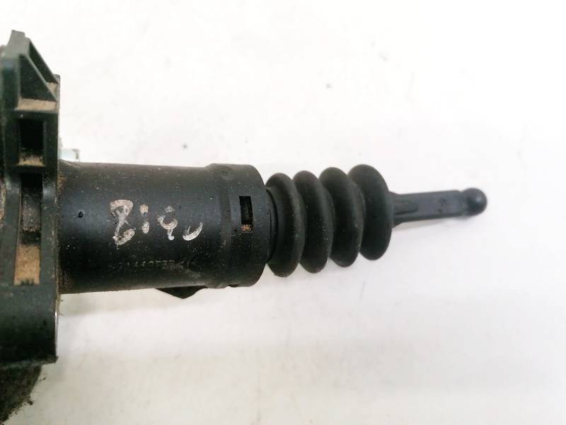 7H0721401 Volkswagen Transporter 2005 Sankabos pagrindinis cilindriukas - Thumbnail 2