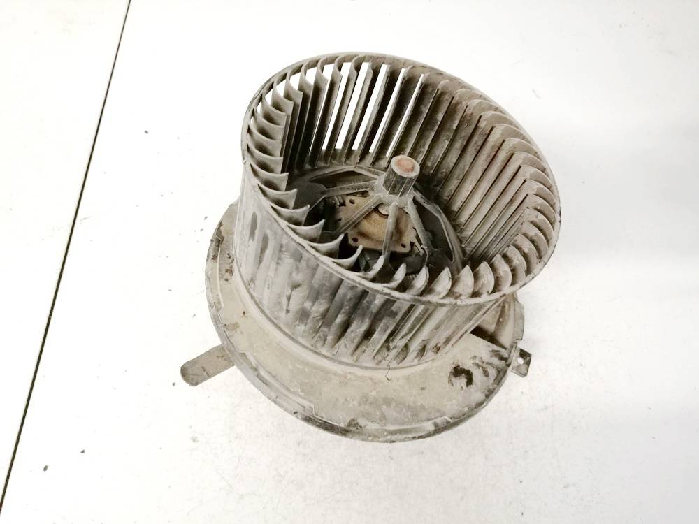 112346 Volkswagen Passat 2005 Heater blower assy