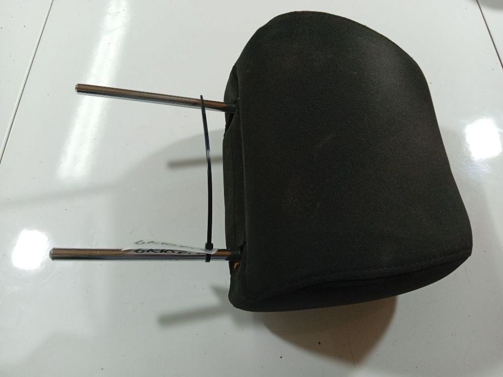 Toyota Avensis 2008 Zagłówek fotela