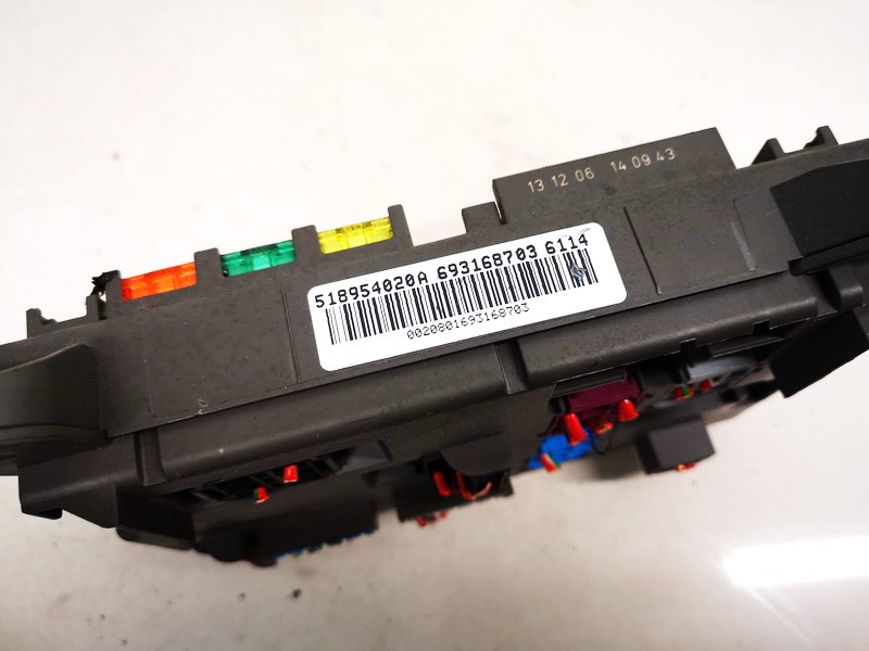 518954020a 693168703 Fuse box BMW X5 2010 40EUR EIS01249491 Used Auto Parts Shop