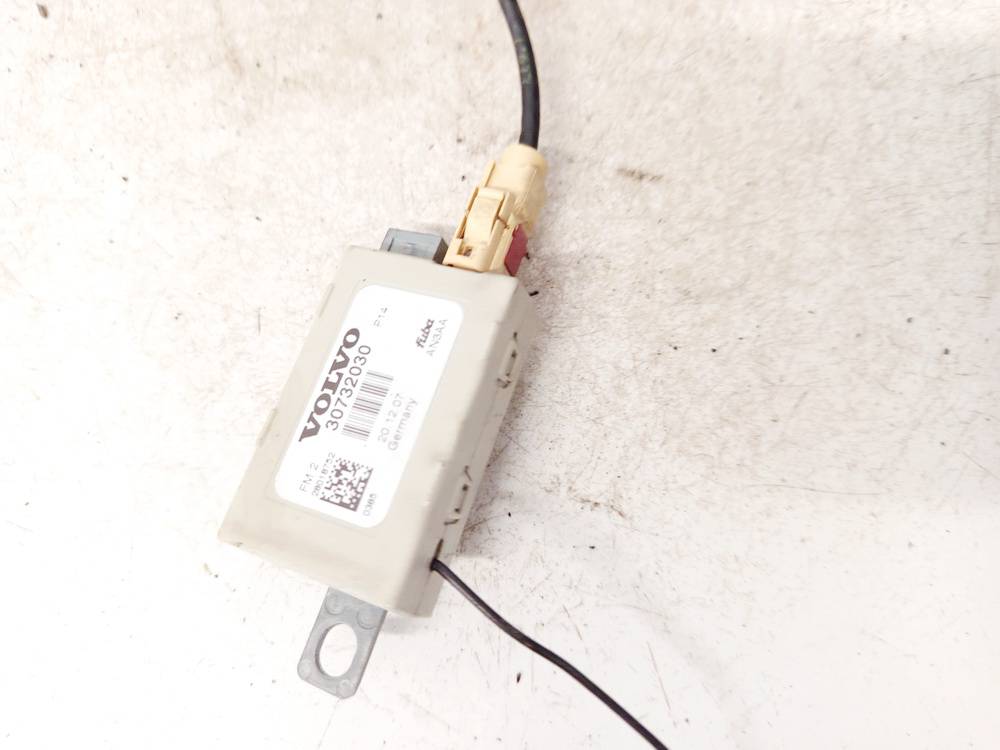 30732030 Volvo C30 2008 Antenna Module Unit - Thumbnail 3