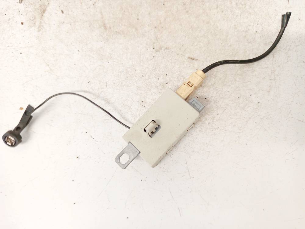 30732030 Volvo C30 2008 Antenna Module Unit - Thumbnail 2