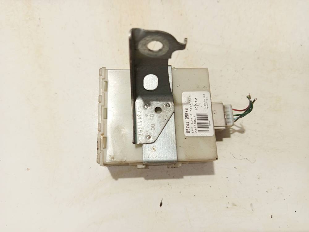8974105070 Toyota Avensis 2006 Door control relay (DOOR CONTROL UNIT MODULE ECU )