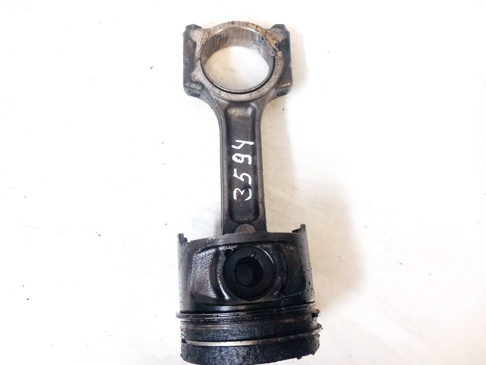 Renault Scenic 2004 Piston and Conrod (Connecting rod)