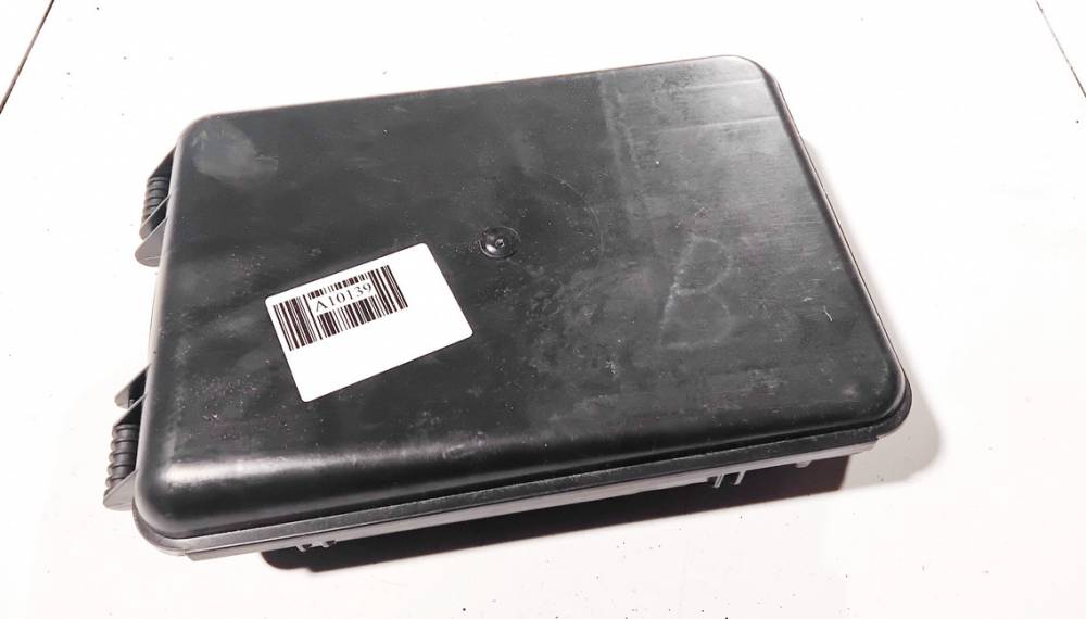 8D0927355A Volkswagen Passat 2005 Fuse Box Cover