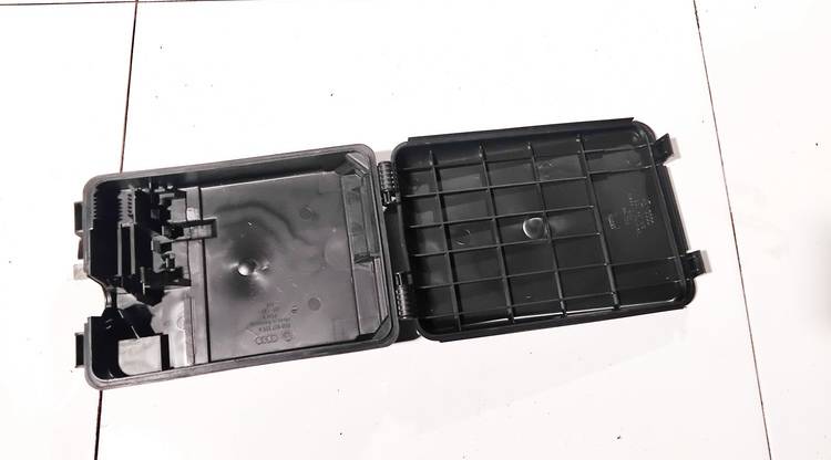 8D0927355A Volkswagen Passat 2005 Fuse Box Cover - Thumbnail 3