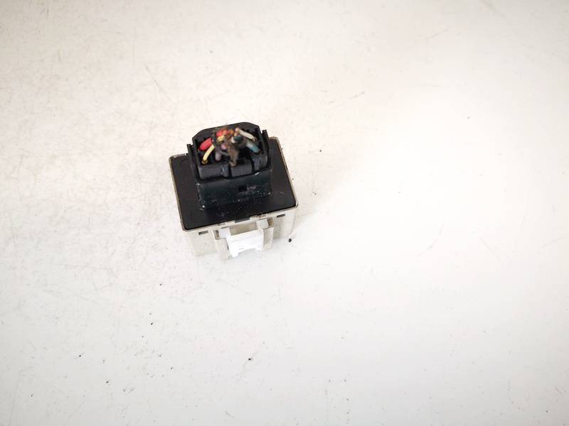 8198005040 Toyota Corolla Verso 2006 Relay module - Thumbnail 2
