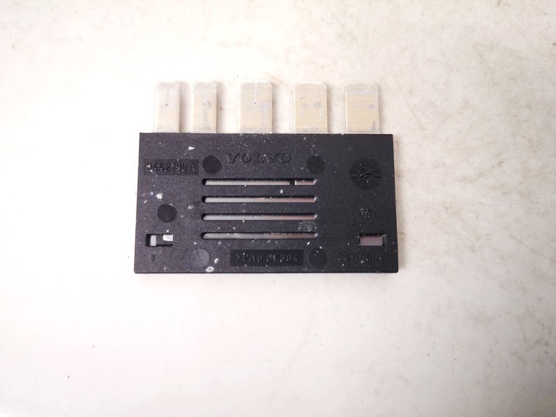9442190a used Fuses Volvo S60 2003 2.4L EIS01189506 Used Auto Parts