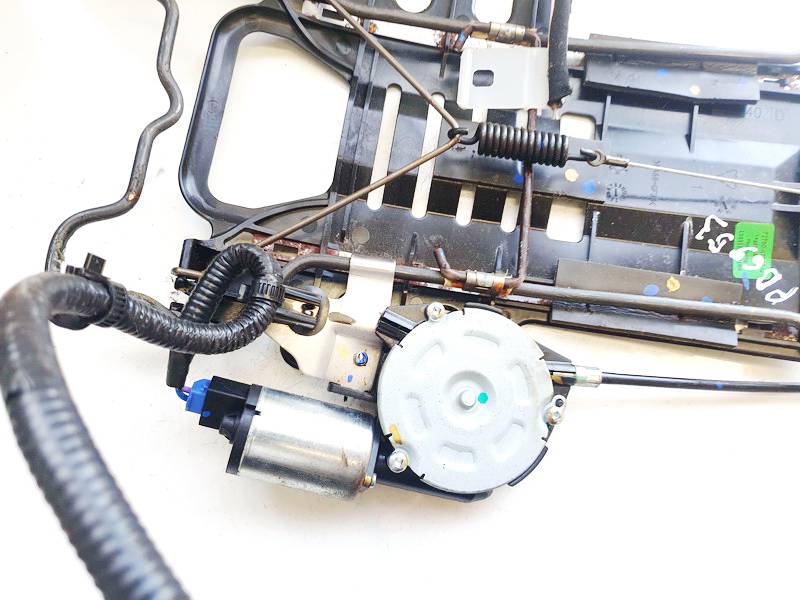 5030005B Toyota Prius 2013 Seat Motor Regulator - FRONT RIGHT - Thumbnail 3