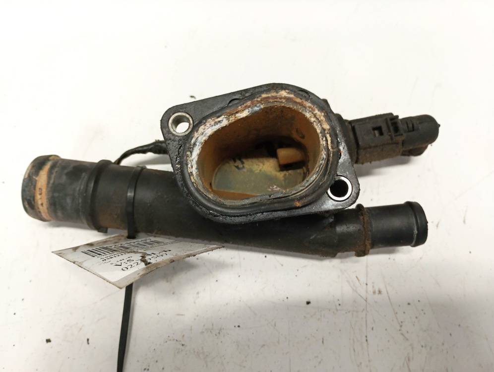 038121132G Volkswagen Touran 2003 Coolant Flange (Engine Coolant Thermostat Housing Cover)