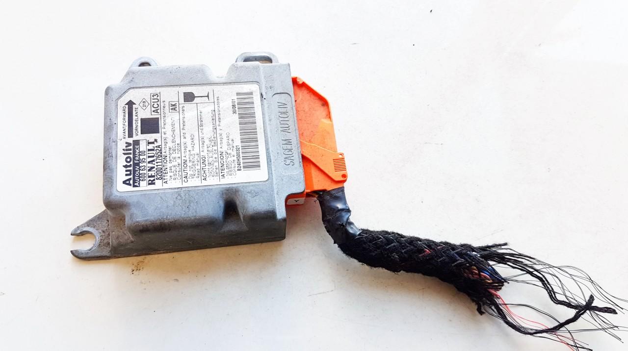 8200117652A Renault Scenic 2001 Airbag crash sensors module