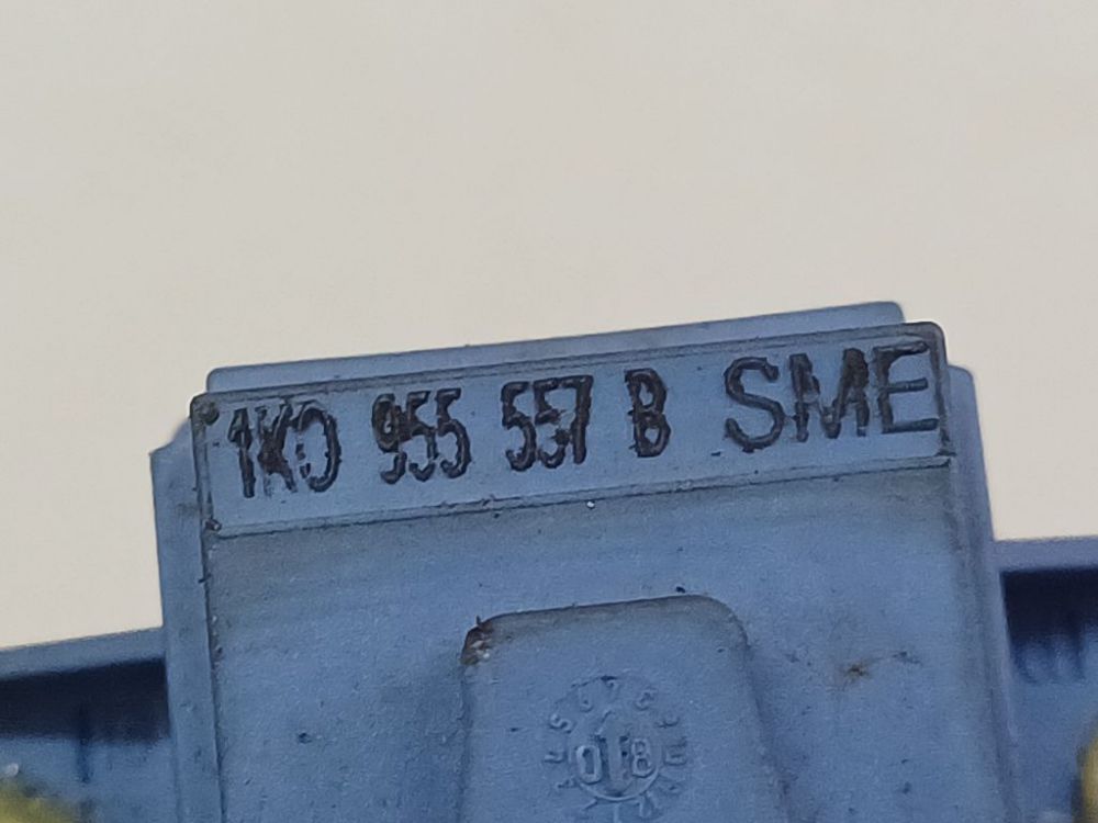 1K0955557B Volkswagen Golf 2008 Crash Sensor Capteur Donneur Airbag - Thumbnail 4