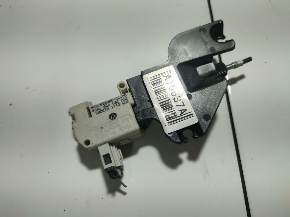 Y05D11N13062 Audi A6 2005 Fuel Flap Motor