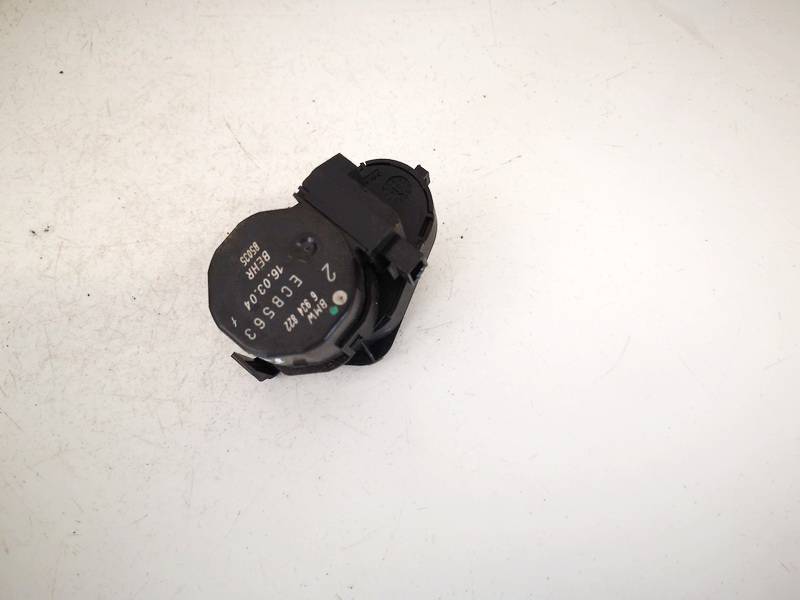 6934822 BMW 3-Series 2004 кронштейн моторчика заслонки отопителя