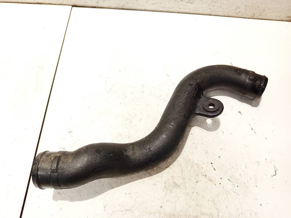 8D0145844A Volkswagen Passat 1999 TURBO INTERCOOLER PIPE HOSE