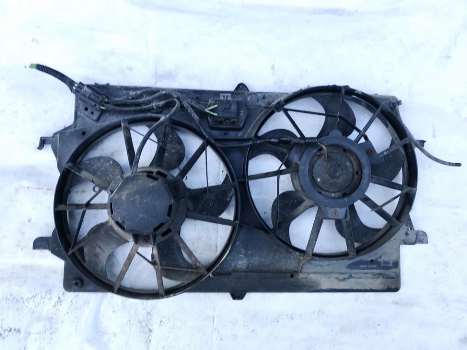 98ab8c607 used Diffuser, Radiator Fan Ford Focus 1999 1.8L