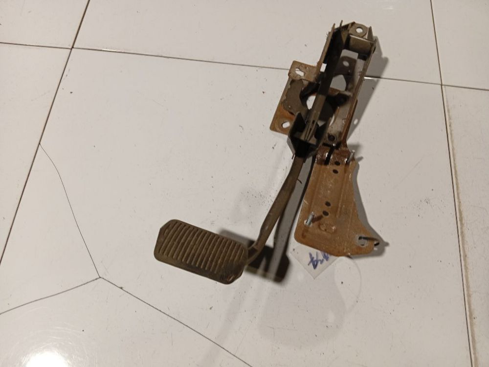 4N512467DG Volvo V50 2008 Pedal work, Brake pedal, Pedal bracket, Clutch pedal