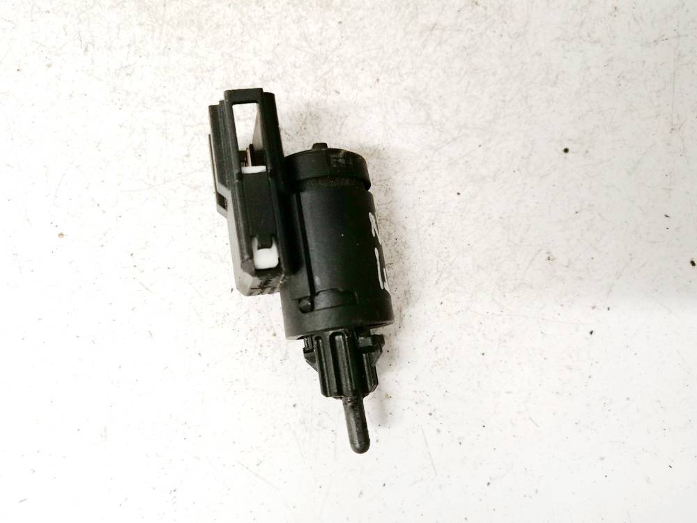 3B0945511C Volkswagen Golf 1998 Stabdziu zibintu daviklis (rele-varlyte) - Thumbnail 2