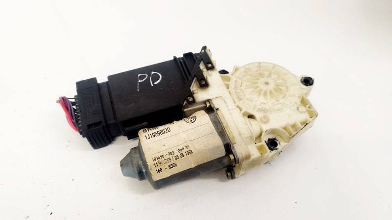 1J1959802D Volkswagen Golf 1998 Window Motor - FRONT RIGHT