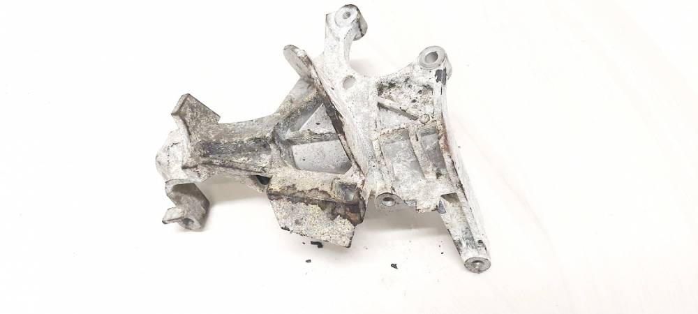 FM509B470CA Ford Fiesta 2015 Variklio kronsteinas ir Greiciu dezes kronsteinas - Thumbnail 2