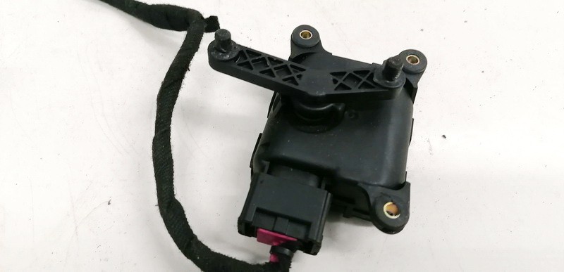 0132801125 Audi A6 1998 Heater Vent Flap Control Actuator Motor - Thumbnail 3