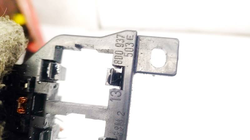 8D0937503E Audi A4 1997 Drošinātāju kārba - Thumbnail 3