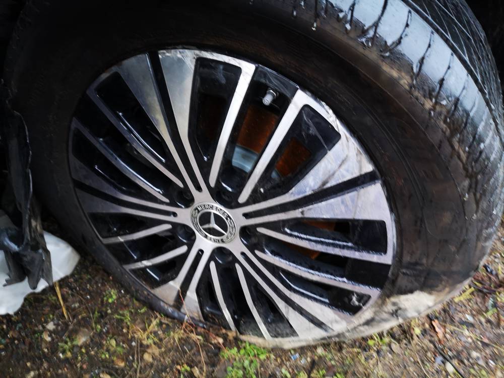 5X112 A24340118007X2 Mercedes-Benz EQB 2024 Räder-Kit R18 - Thumbnail 2