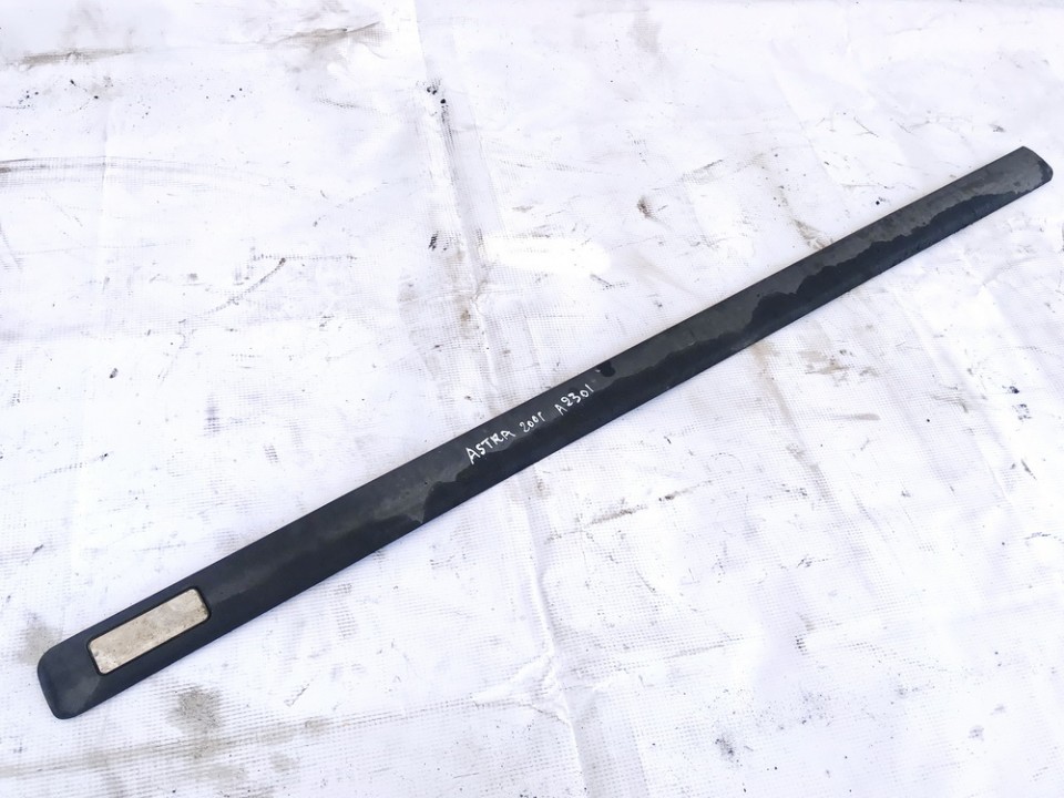 90587376 Opel Astra 1998 Molding door - FRONT RIGHT