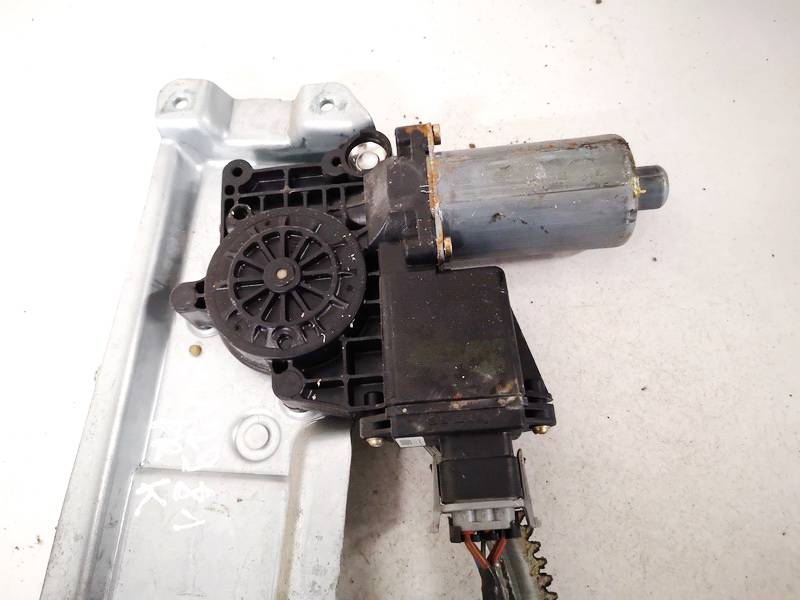 0130821654 Opel Vectra 1999 Window Motor - FRONT LEFT