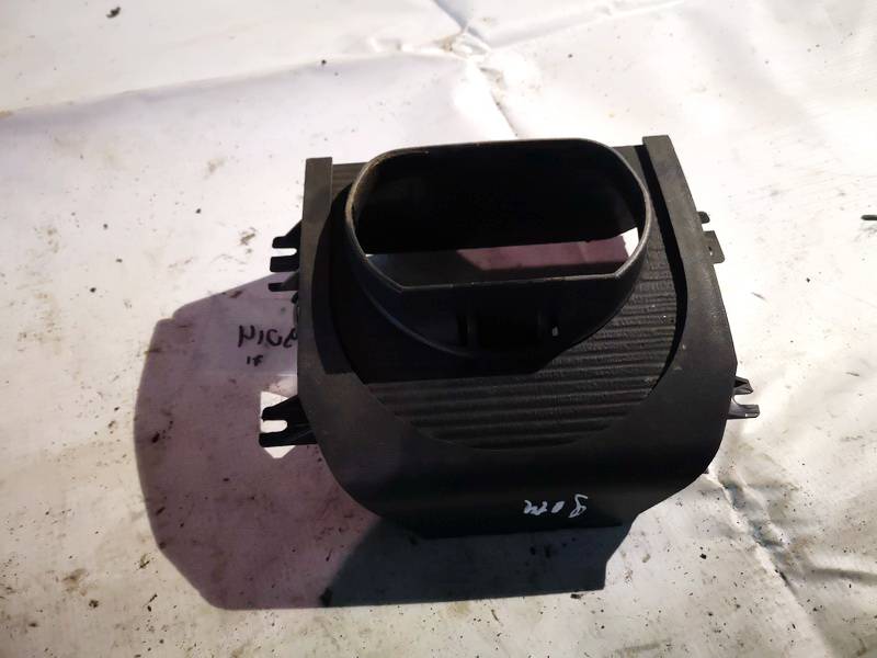 0UU28XXXAB Dodge Magnum 2009 garniture intérieure