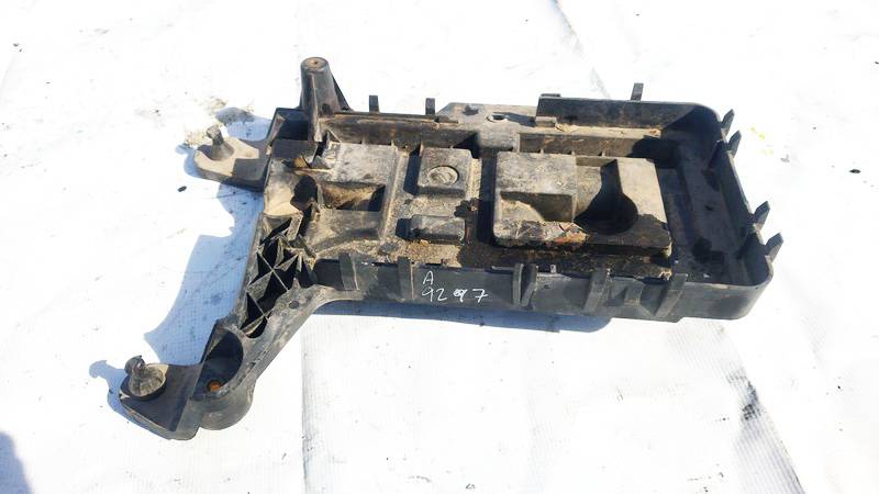 1K0915333B Volkswagen Touran 2004 Akun kotelo