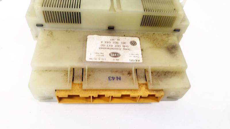 3B1907044A Volkswagen Golf 1998 Climate Control Panel (heater control switches) - Thumbnail 2