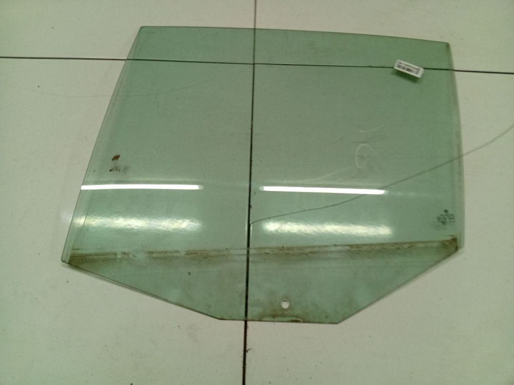 AS2 Volkswagen Golf 2008 Duru stiklas G.K.