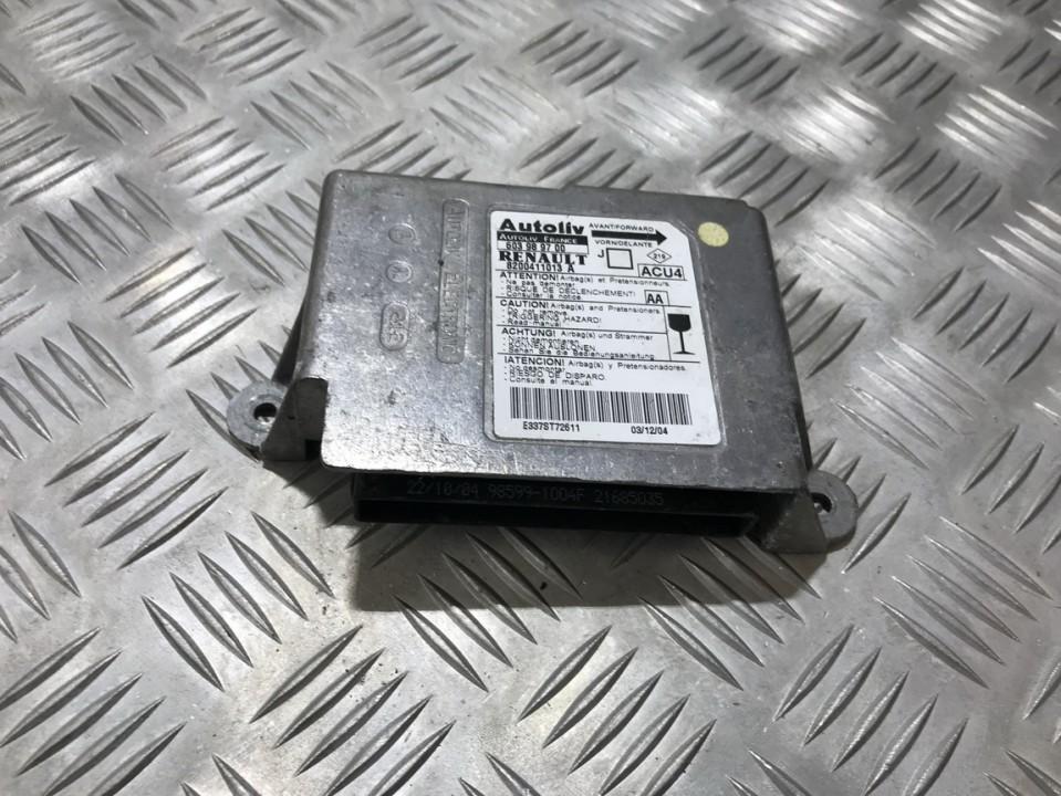 8200411013A Renault Megane 2005 CALCULATEUR AIRBAG