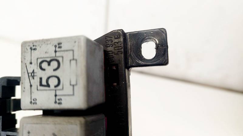 8D0937503E Volkswagen Golf 1998 Fuse box - Thumbnail 3