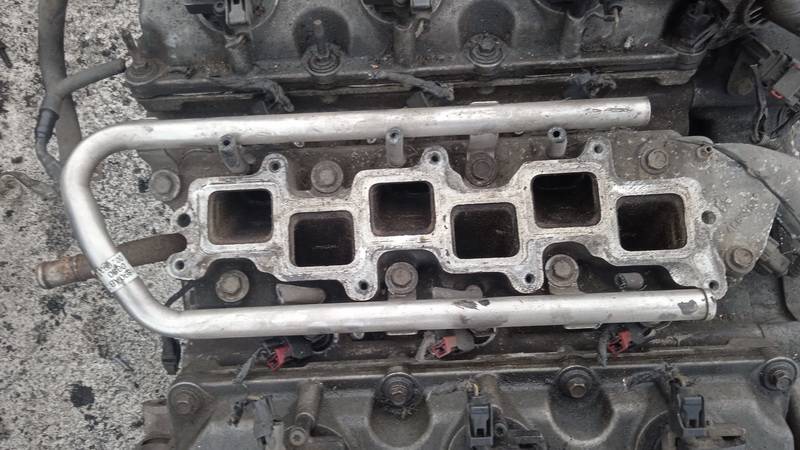 Chrysler 300C 2005 Szyna Wtryskiwaczy