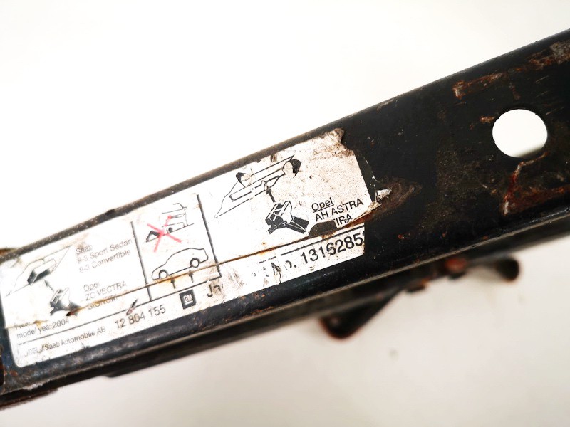 13162851 Opel Astra 2005 Voiture Jack - Thumbnail 3