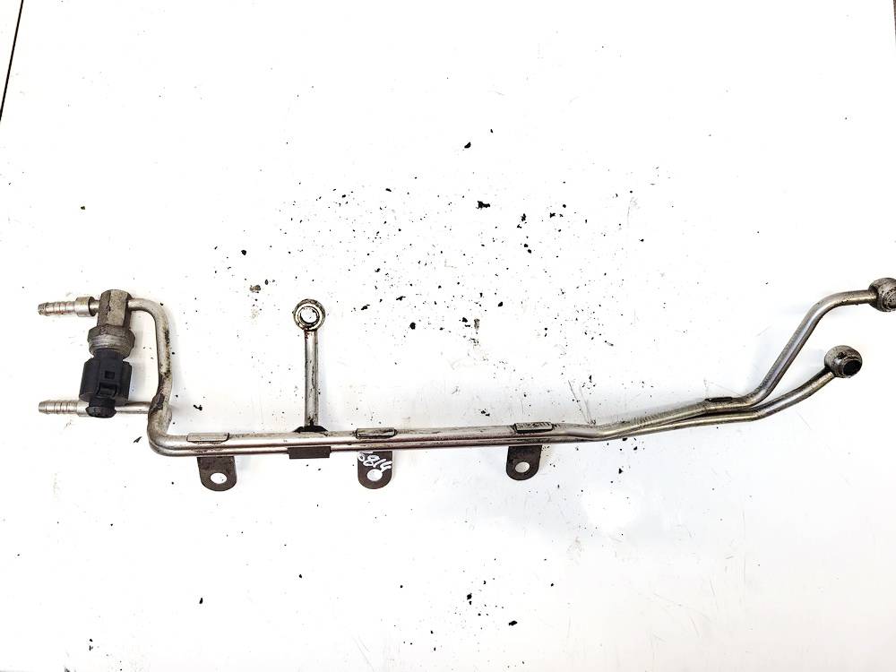 06F127505H Audi A3 2003 Fuel tube (tube injector)