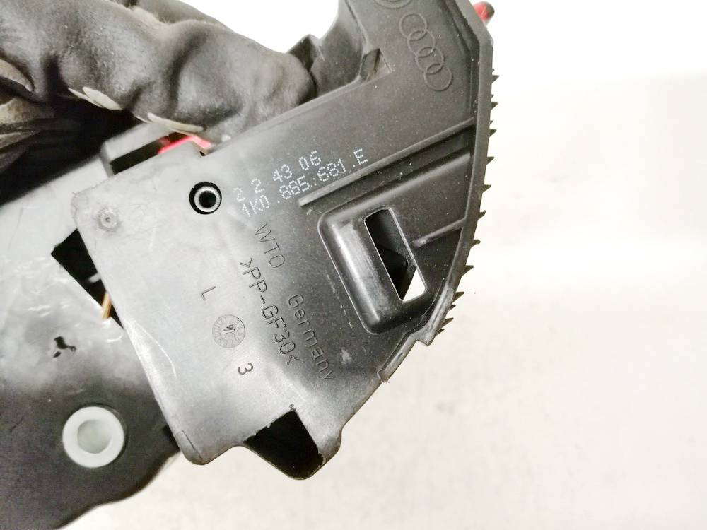 1K0885681E Skoda Octavia 2006 Seat Lock Latch assembly - Thumbnail 3